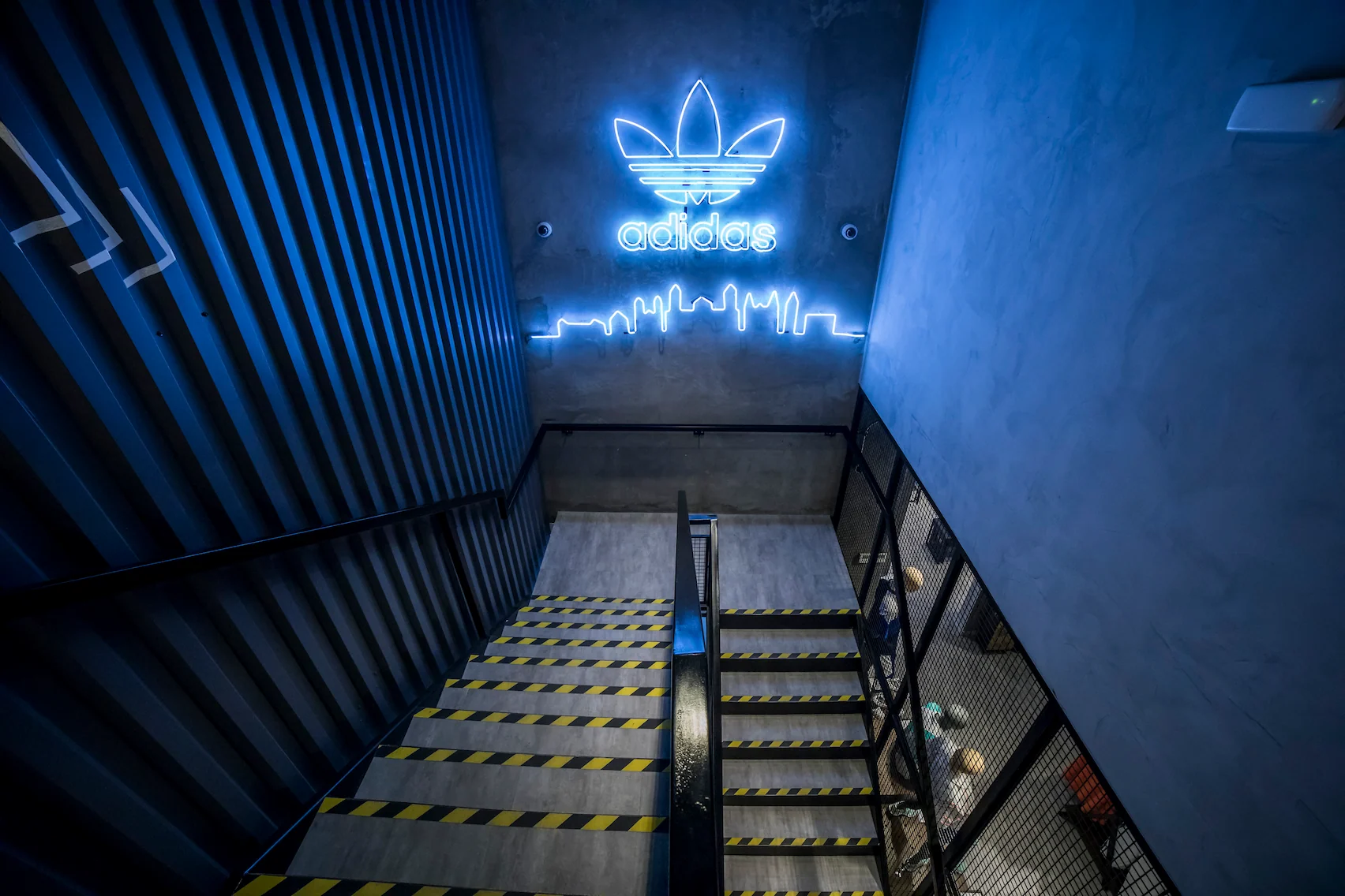 ADIDAS — imagen 3
